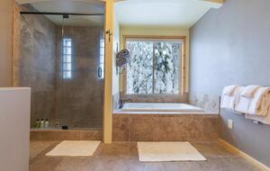 Tahoe Donner Luxury - Truckee, California