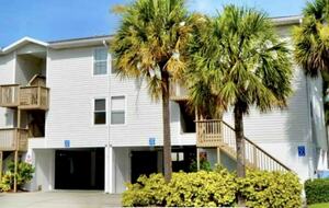 Indian Rocks Beach Villa with heated pool - Indian Rocks Beach, Florida