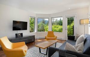 Wintergreen 34 | Short Walk to Blackcomb Gondola, Lake & Golf - Whistler, Canada