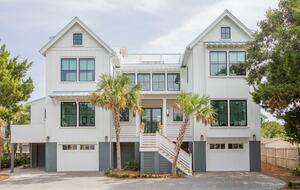 Isle of Palms Chic and Modern Getaway - Isle of Palms, South Carolina