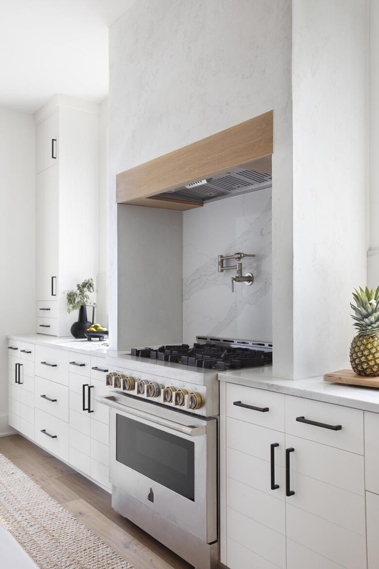 Isle of Palms Chic and Modern Getaway - Isle of Palms, South Carolina