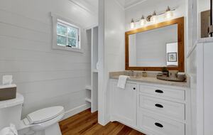 Texas Hill Country Cottage in Fredericksburg Wine Region - Fredericksburg, Texas