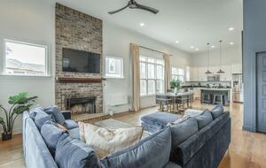 Tennessee Charmer - Chattanooga, Tennessee