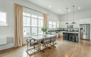 Tennessee Charmer - Chattanooga, Tennessee