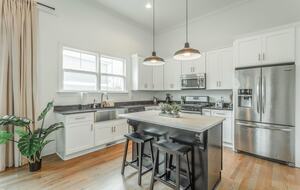 Tennessee Charmer - Chattanooga, Tennessee