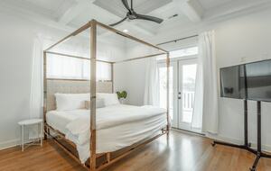 Tennessee Charmer - Chattanooga, Tennessee