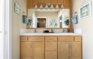 Whale Cove Oceanfront Dream - Depoe Bay, Oregon