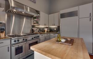 Luxury Modern Home Minutes from the Lake and Ski Slopes - Incline Village, Lake Tahoe. - Incline Village, Nevada