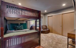 Luxury Modern Home Minutes from the Lake and Ski Slopes - Incline Village, Lake Tahoe. - Incline Village, Nevada