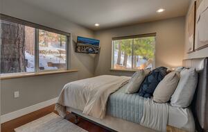Luxury Modern Home Minutes from the Lake and Ski Slopes - Incline Village, Lake Tahoe. - Incline Village, Nevada