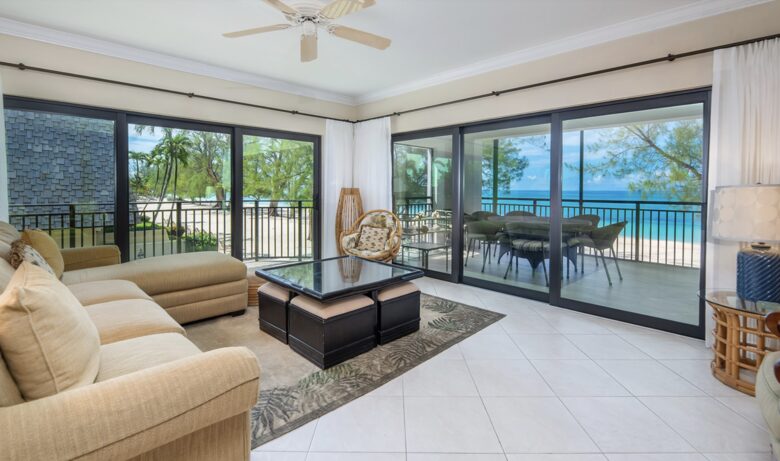 Beautiful Beachfront at Casa Caribe - Grand Cayman - George Town, Cayman Islands