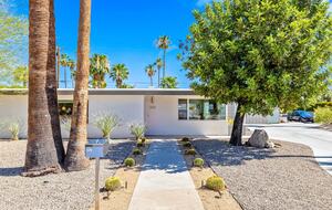 Mid Century Dream - Palm Springs, California