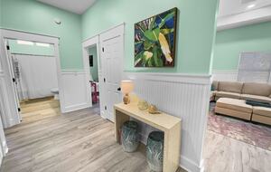 Bonaire Cay Beach Getaway |Charming House and Carriage House + 2 Golf Carts! - Destin, Florida