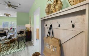 Bonaire Cay Beach Getaway |Charming House and Carriage House + 2 Golf Carts! - Destin, Florida