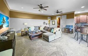 Bonaire Cay Beach Getaway |Charming House and Carriage House + 2 Golf Carts! - Destin, Florida