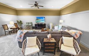 Bonaire Cay Beach Getaway |Charming House and Carriage House + 2 Golf Carts! - Destin, Florida