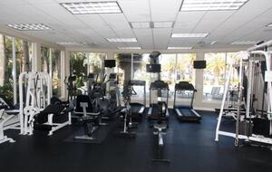 Bonaire Cay Beach Getaway |Charming House and Carriage House + 2 Golf Carts! - Destin, Florida