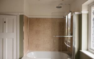 The Lake House - Malvern, United Kingdom