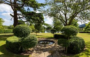 The Lake House - Malvern, United Kingdom