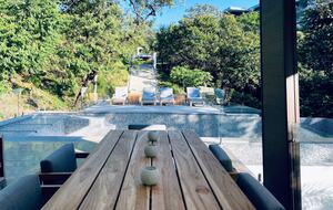 Modern Costa Rica Getaway - Black Beauty, Costa Rica