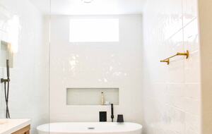 Waterside Retreat with Mountain Views - Thornton, Colorado