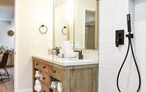 Waterside Retreat with Mountain Views - Thornton, Colorado