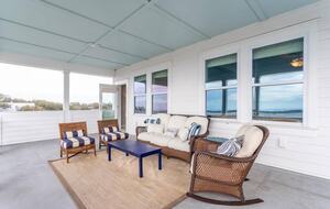 The Watch on the Water with Sunset Views! - Mount Pleasant, South Carolina