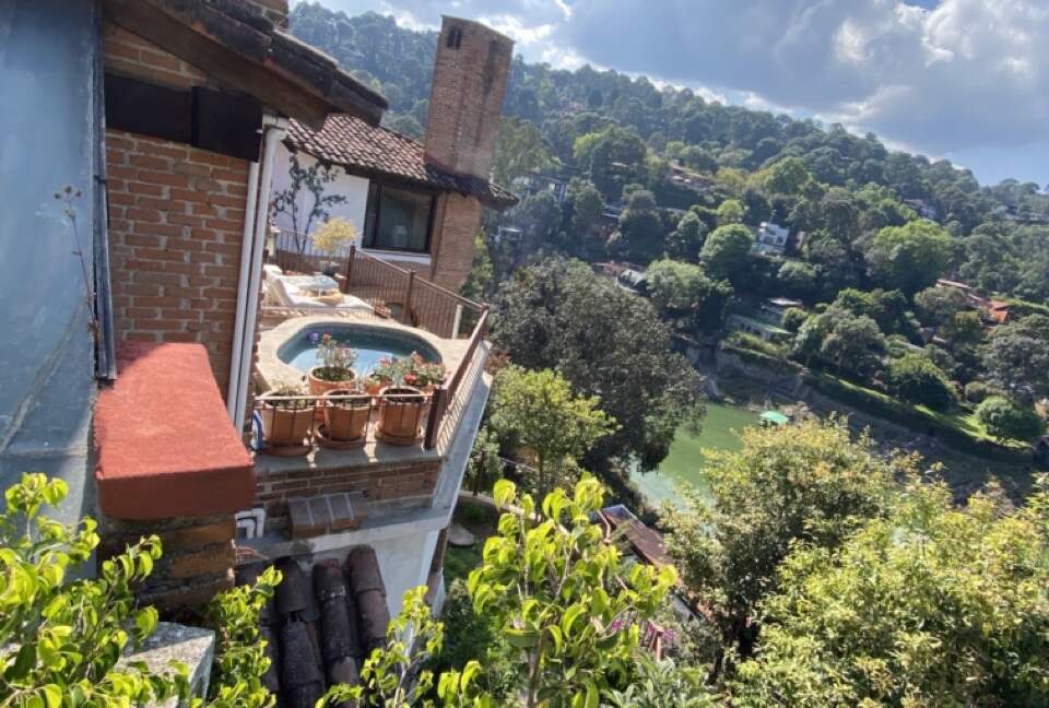 Casa La Lagartija - Valle de Bravo, Mexico