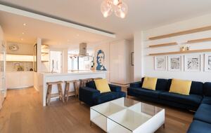 Luxury Retreat set in wooded glen beside the ocean - Cape Town, South Africa