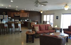 Beachfront Retreat with Infinity Pool & Hot Tub - Punta de Mita, Mexico