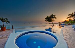 Beachfront Retreat with Infinity Pool & Hot Tub - Punta de Mita, Mexico