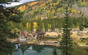 Cozy home in Breckenridge Historic District - ski, mountain bike & hike - walk to shopping + dining - Breckenridge, Colorado