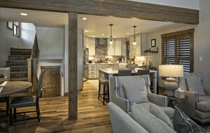 Cozy home in Breckenridge Historic District - ski, mountain bike & hike - walk to shopping + dining - Breckenridge, Colorado