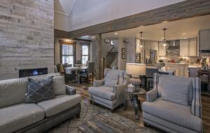 Cozy home in Breckenridge Historic District - ski, mountain bike & hike - walk to shopping + dining - Breckenridge, Colorado