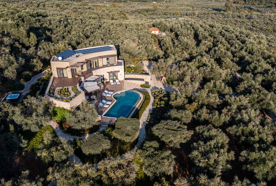 Greek Luxury Golf Villa - The Olive Retreat - Tragana Messinia, Greece