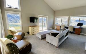 River View Retreat - Chelan, Washington