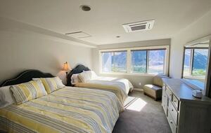 River View Retreat - Chelan, Washington