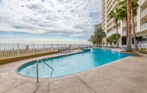 Orange Beach Ocean Front Getaway - Orange Beach, Alabama