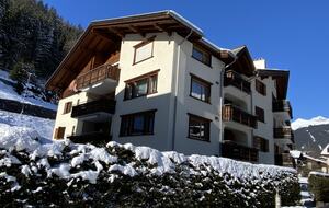 Luxury 3 BR Apartment in Traditional Alpine Ski Chalet - Klosters, Switzerland