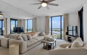 Penthouse With Ocean Views and Private Beach Access - Destin, Florida