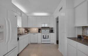 Penthouse With Ocean Views and Private Beach Access - Destin, Florida