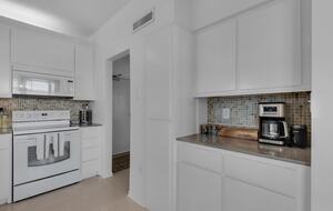 Penthouse With Ocean Views and Private Beach Access - Destin, Florida