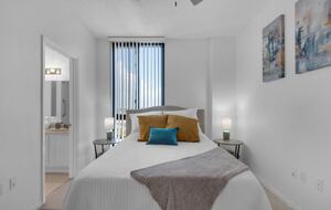 Penthouse With Ocean Views and Private Beach Access - Destin, Florida