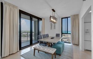Penthouse With Ocean Views and Private Beach Access - Destin, Florida