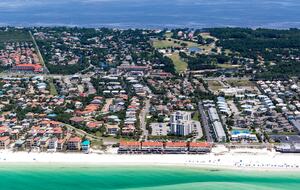 Penthouse With Ocean Views and Private Beach Access - Destin, Florida