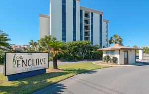 Penthouse With Ocean Views and Private Beach Access - Destin, Florida