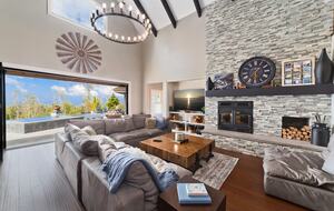 Magical Hawaiian Cloud Forest Estate - Kailua, Hawaii