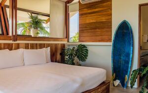 Surf Synergy - Full Immersion Surf Retreat I - Jaco, Costa Rica