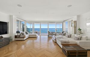 Hamptons style beach front home (R) - Sydney, Australia