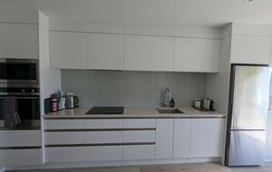 Front Beach Bliss - Ferry Landing, New Zealand